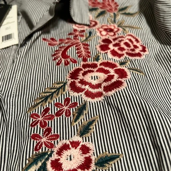 Walter Baker Myron Tunic‎ Black White Pinstripe Embroidered Floral Shirt M - Picture 2 of 8